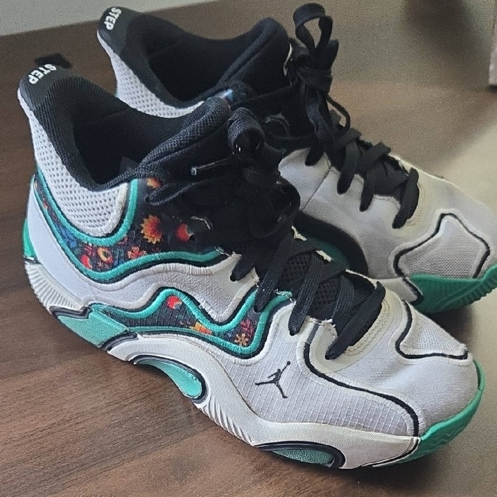 Jordan Women's Sneakers - Black, Gray, Green, Multicolor